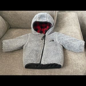 North Face Boys 6-9M Red Plaid Infant Baby Jacket
